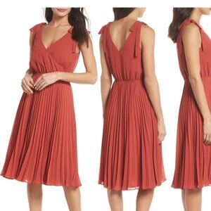 ALI & JAY pleated dress